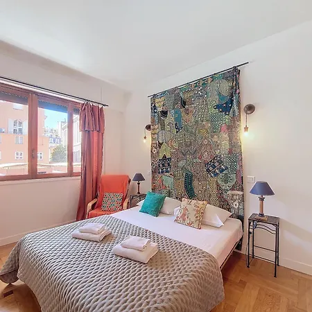 Nestor&jeeves - Escapade - - Near Nizza